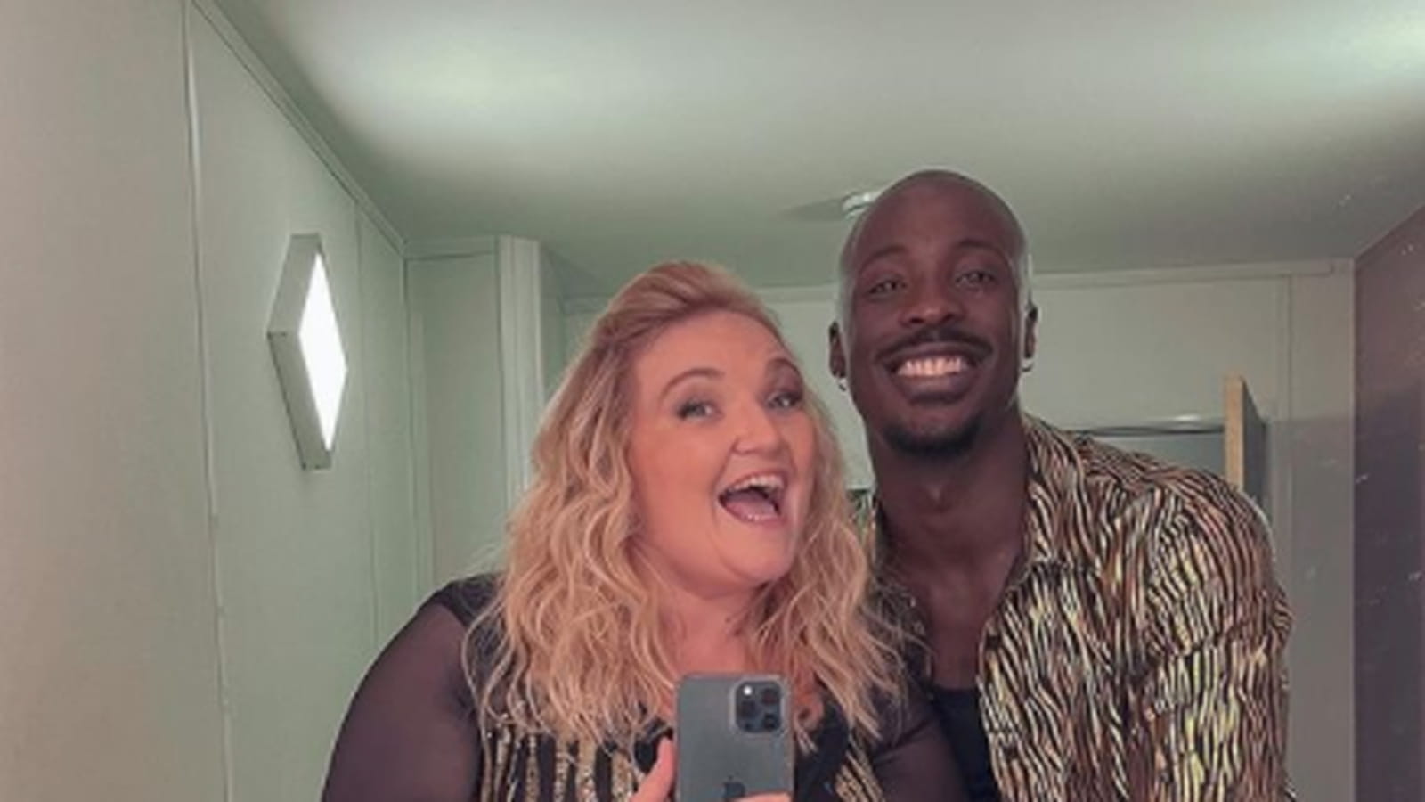 Lola Dubini et Joel Luzolo