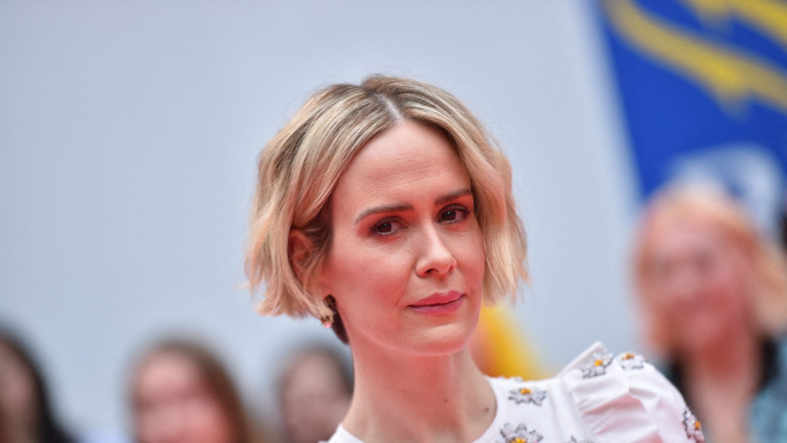 Sarah Paulson, blonde