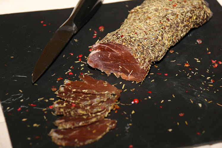Recette de Filet mignon de porc séché ou lomo maison : la recette facile