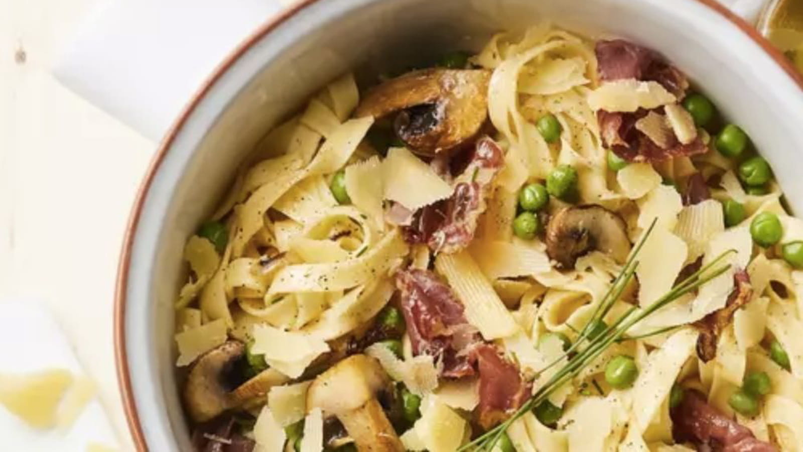 One pot pasta tagliatelles façon carbonara au Sbrinz