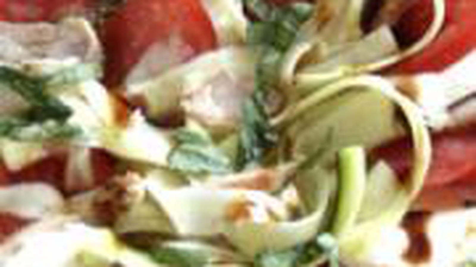 Salade courgette poulet tomate