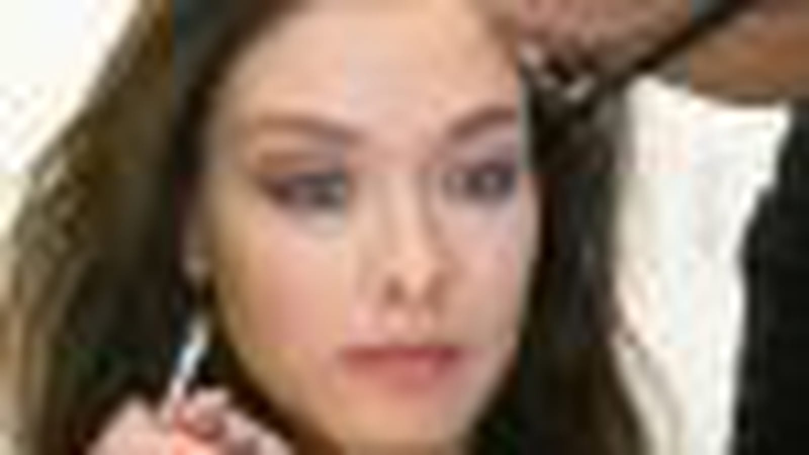 Le maquillage de soirée glamour en vidéo