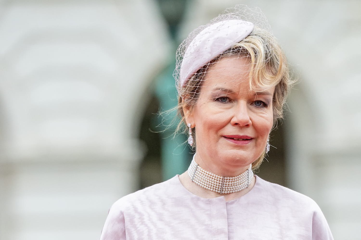 She could wear everything, but Mathilde of Belgium swears by this pair of discreet shoes from a French house