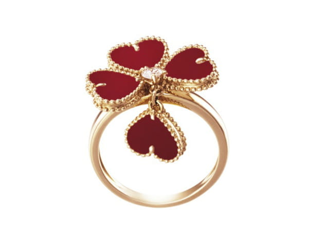 Bague "Sweet Alhambra" de Van Cleef & Arpels