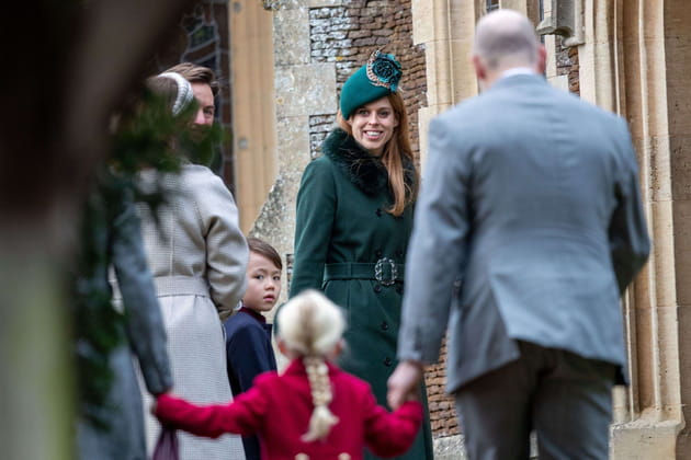 Princesse Beatrice, souriante à Sandringham
