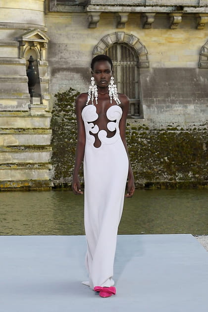 Look 54&nbsp;du d&eacute;fil&eacute; Valentino haute couture automne-hiver 2023-2024