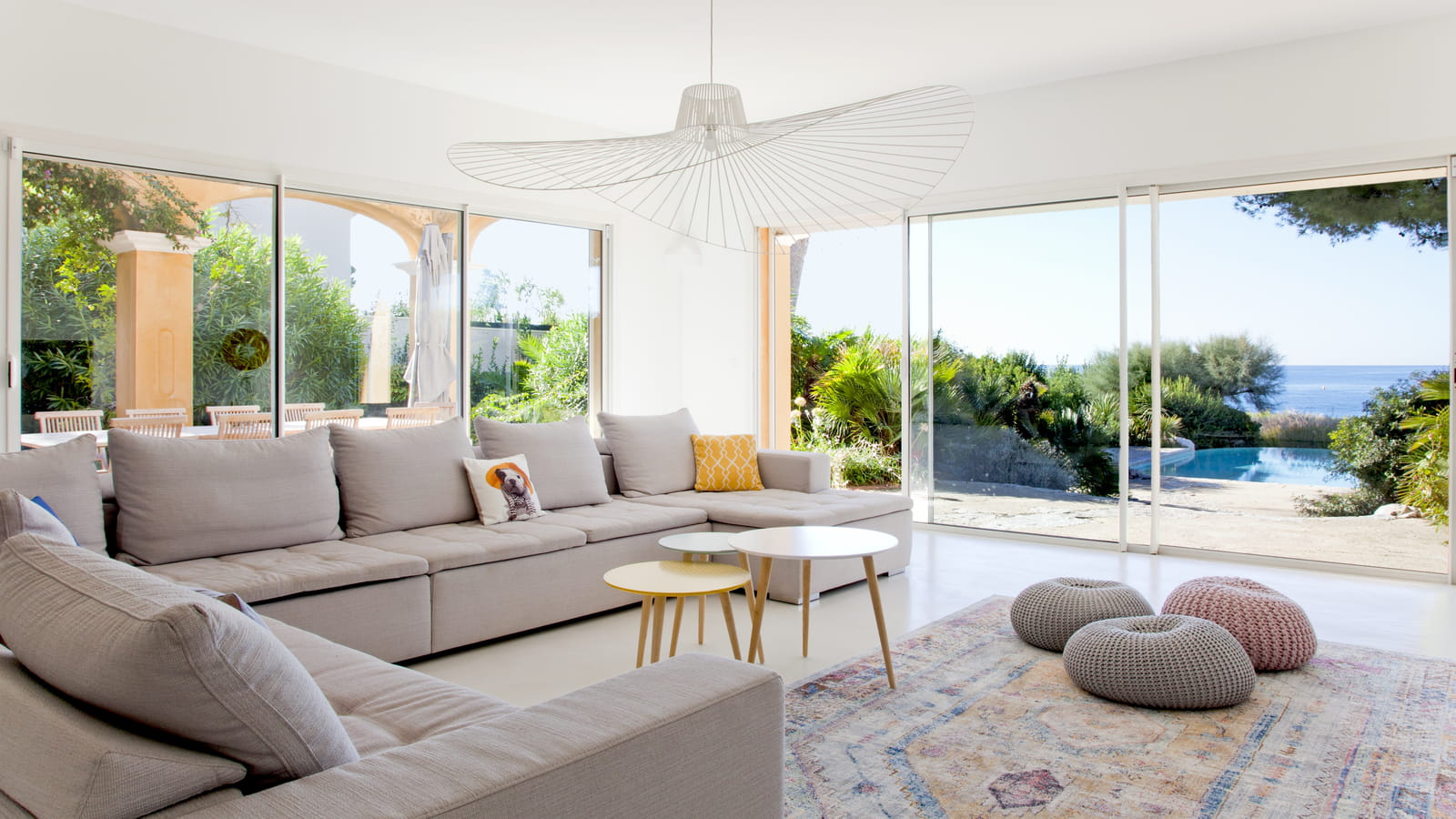Salon avec vue mer