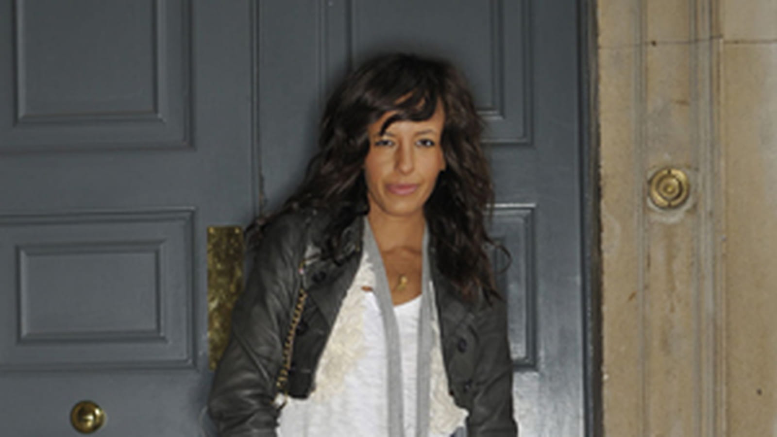Sarouel gris et veste courte