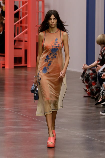Look&nbsp;49&nbsp;du d&eacute;fil&eacute; Fendi