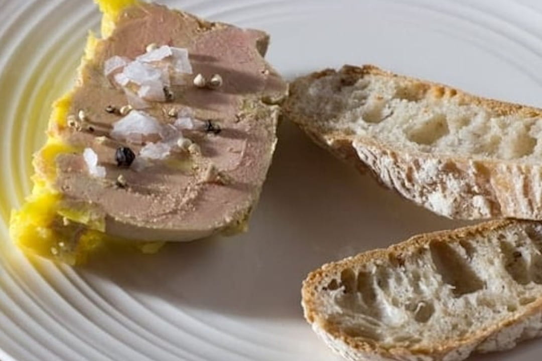 Foie gras micuit au sel et à l'Armagnac