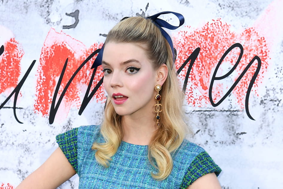 Le joli n&oelig;ud dans les cheveux d'Anya Taylor-Joy