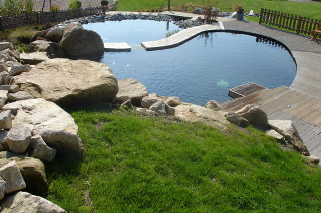 Le long de la rivière