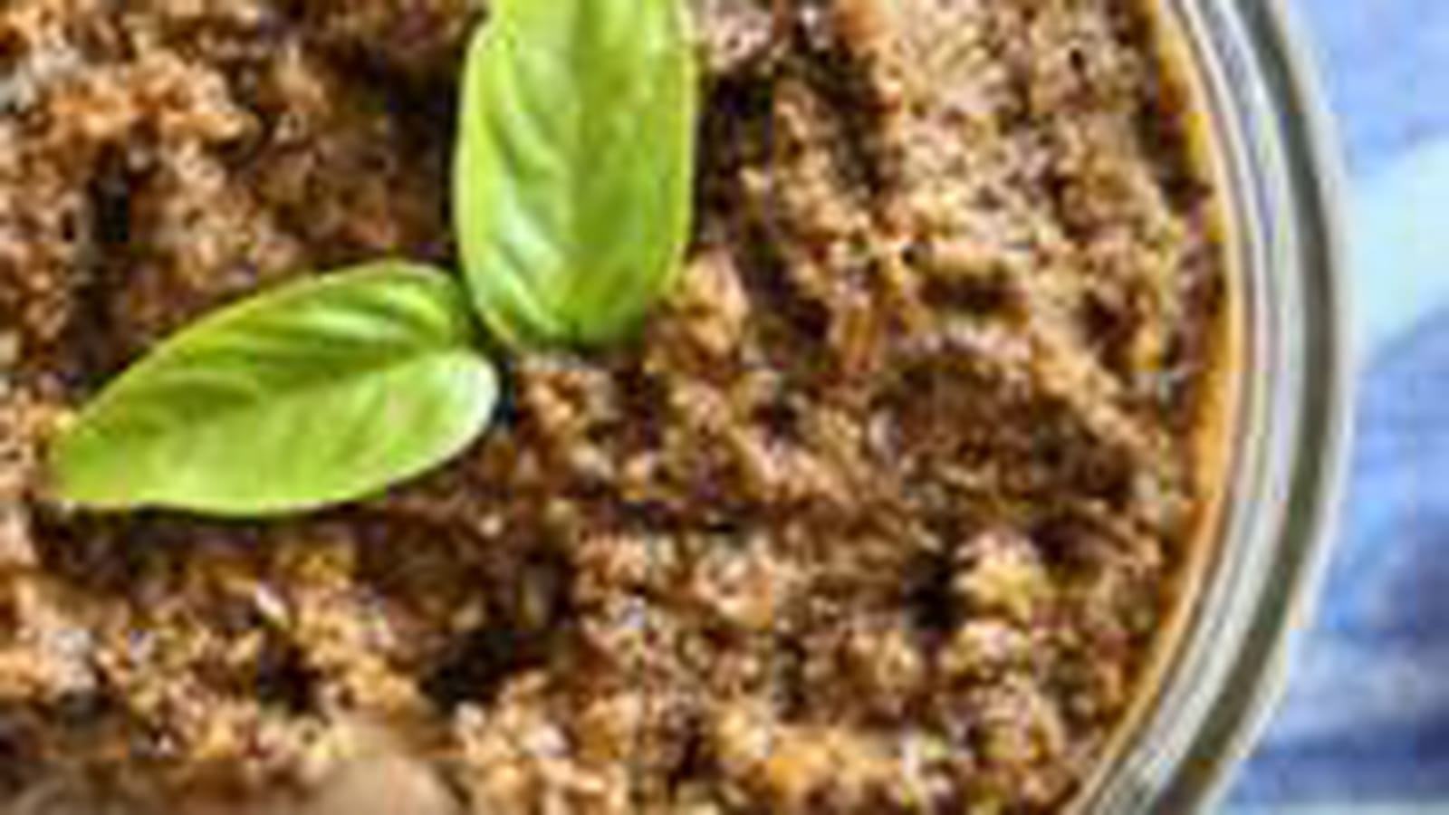 Tapenade aux olives et à la tomate