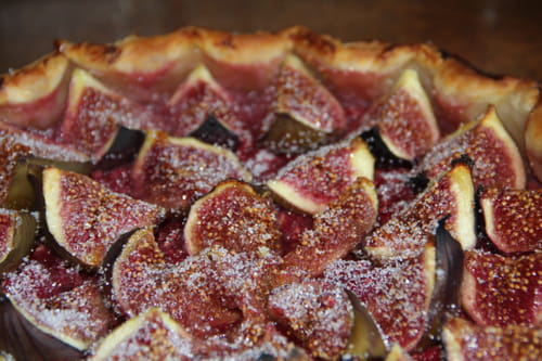 tarte rustique aux figues et framboises
