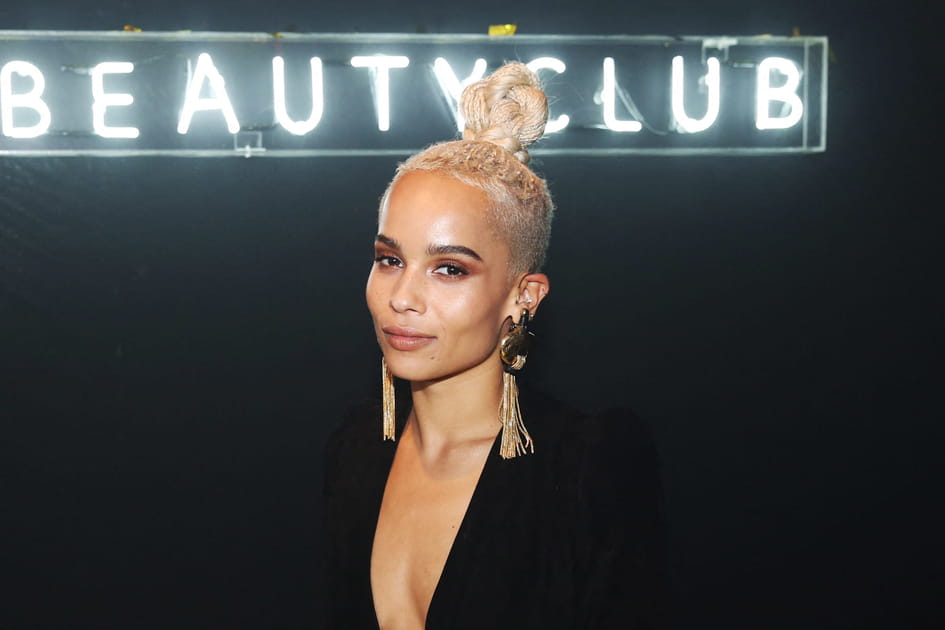 Le chignon haut blond fa&ccedil;on half-hawk de Zo&euml; Kravitz