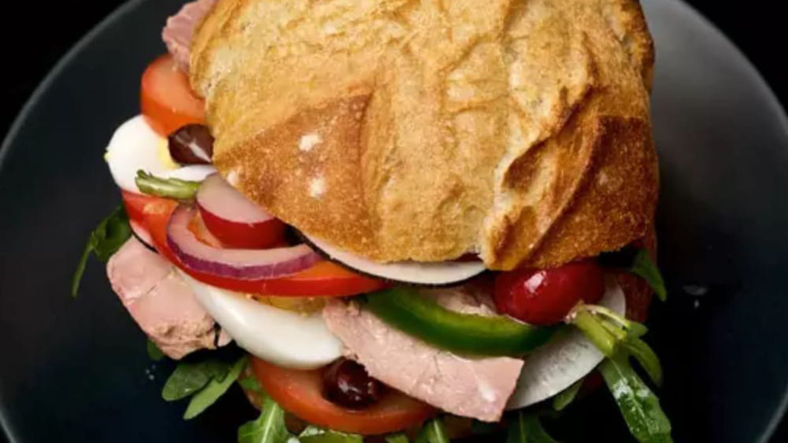 Pan Bagnat niçois (Sandwich)