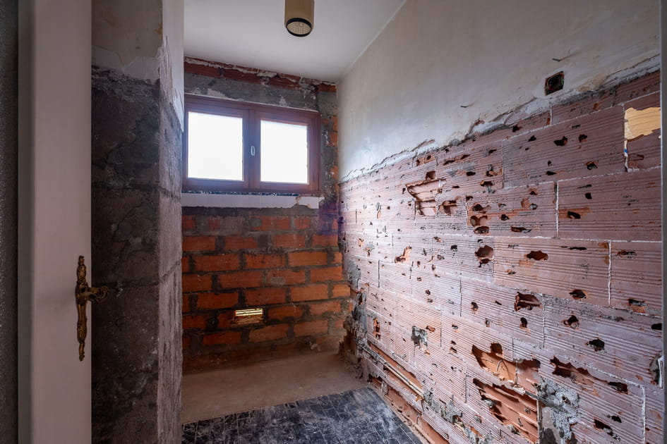 Avant&nbsp;: une salle de bains &agrave; reconstruire