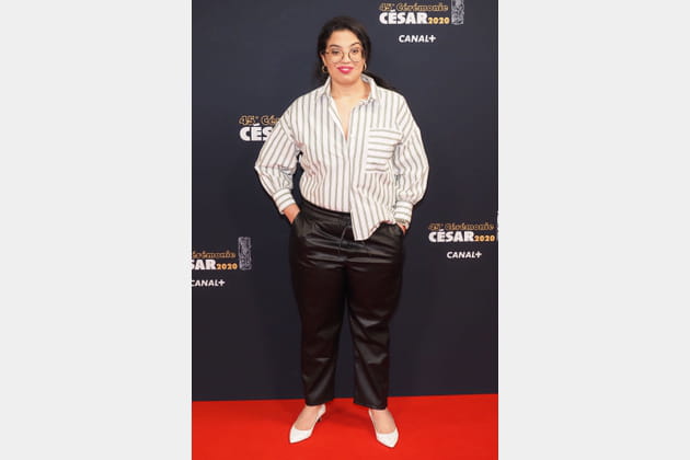 Melha Bedia en pantalon cuir et chemise