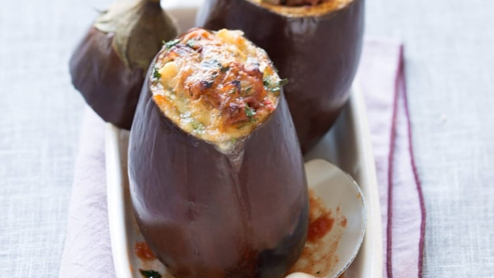 Aubergines farcies au reblochon et à l’agneau