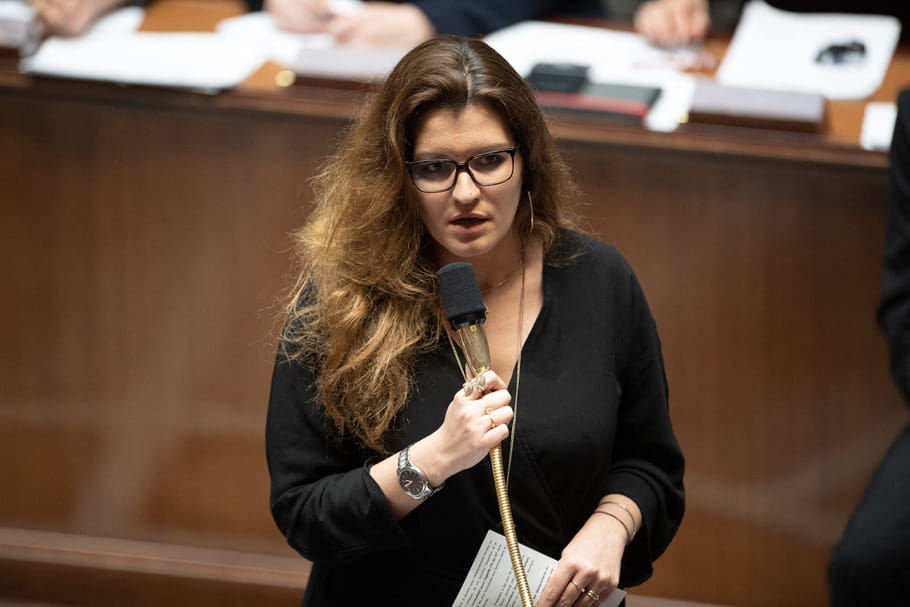 Violences conjugales en confinement : moins de féminicides selon Marlène Schiappa