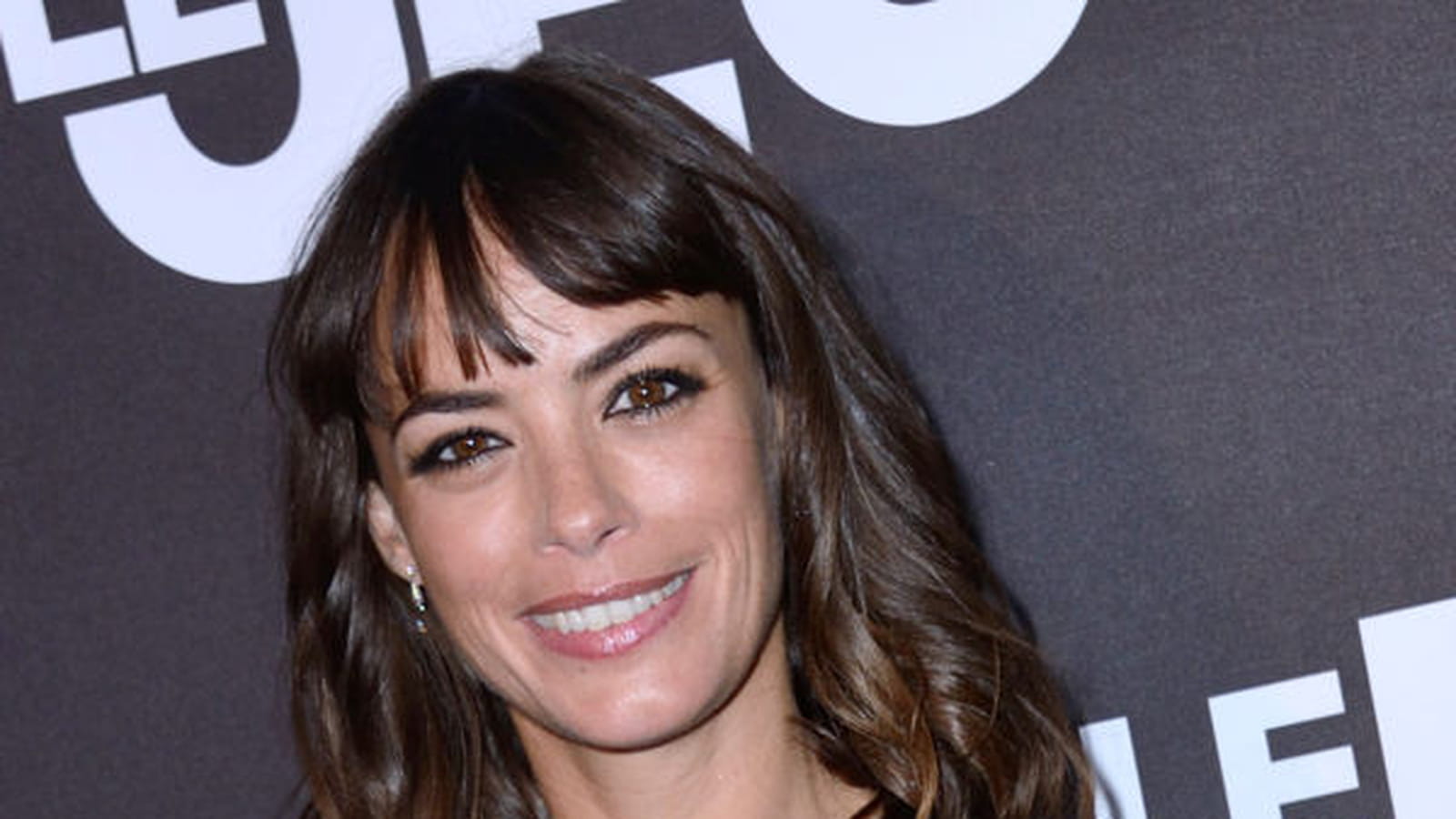 Bérénice Bejo, avec un carré