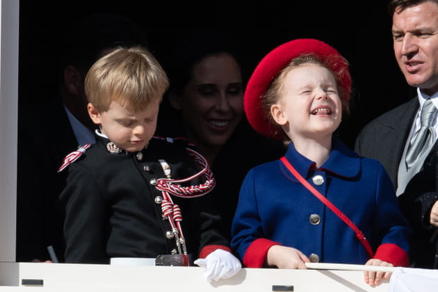 Jacques boude, Gabriella grimace