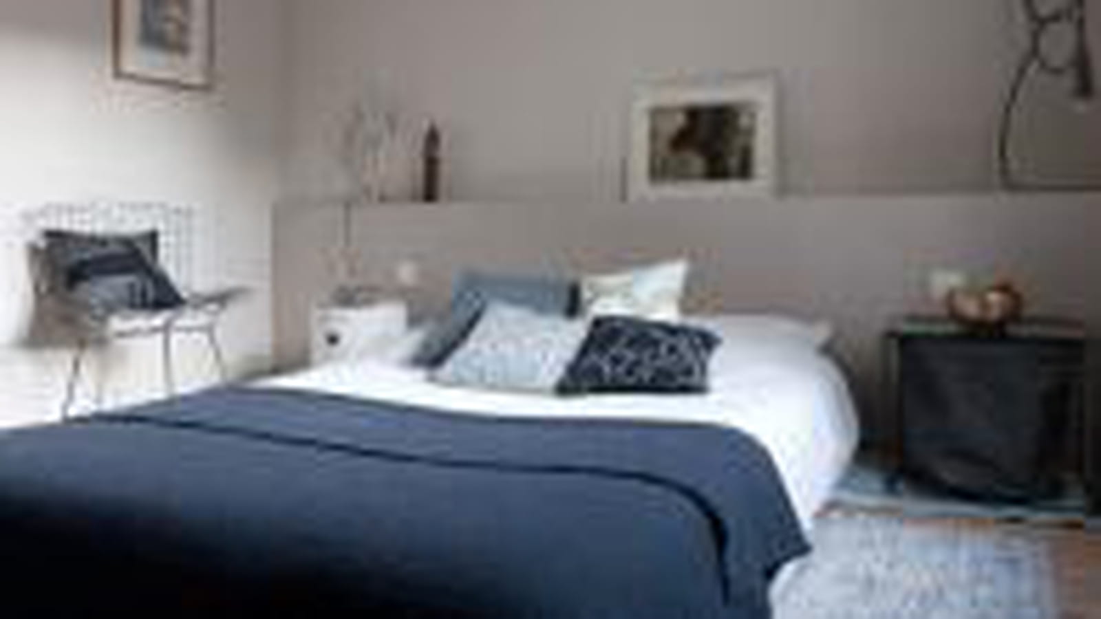 Chambre bleue-grise
