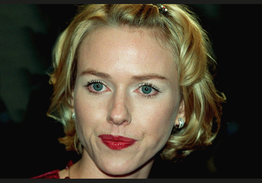 Naomi Watts, remarquable avec son carr&eacute; court