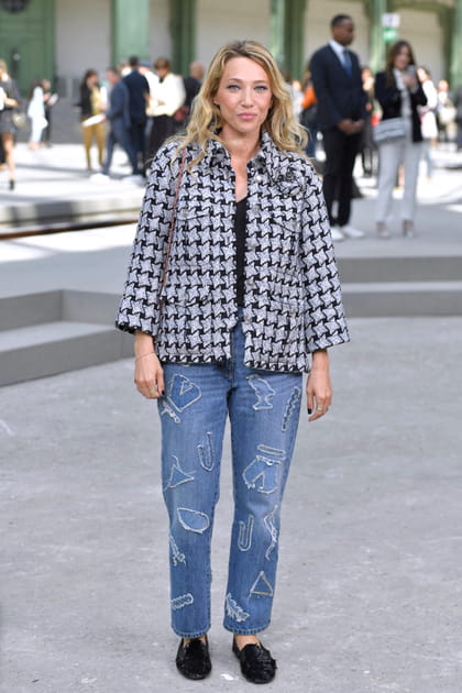 Laura Smet en jean à strass et veste en tweed