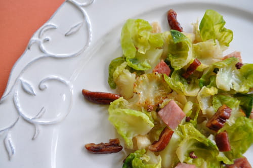 Feuille à feuille de choux de Bruxelles