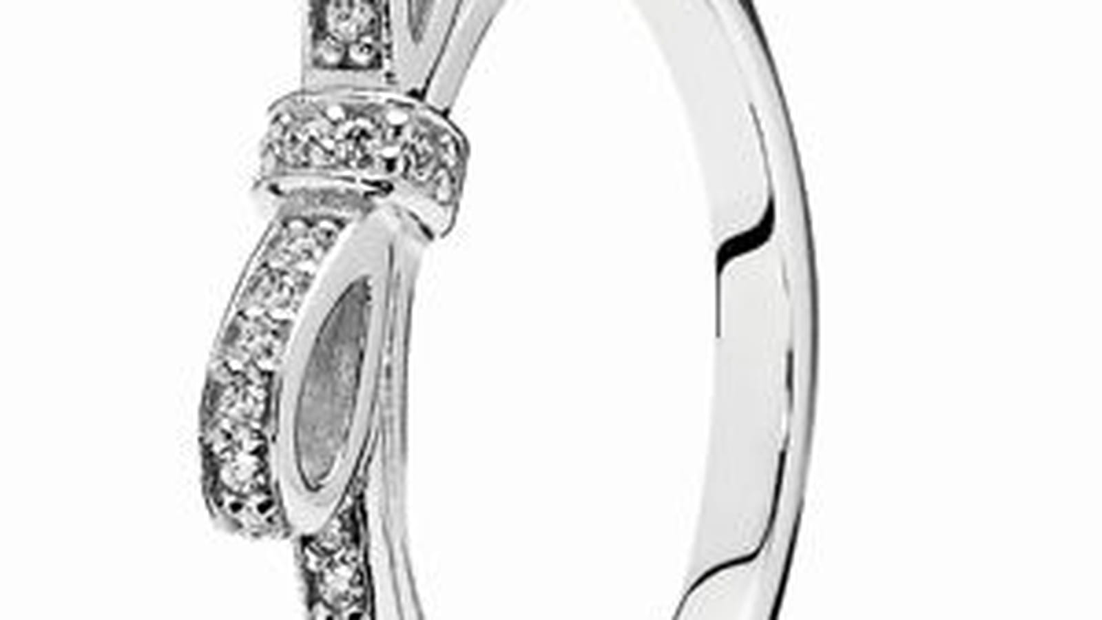 Bague noeud de Pandora