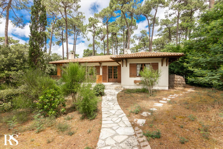Avant&nbsp;: une maison 70's qui n'attendait que d'&ecirc;tre remise au go&ucirc;t du jour