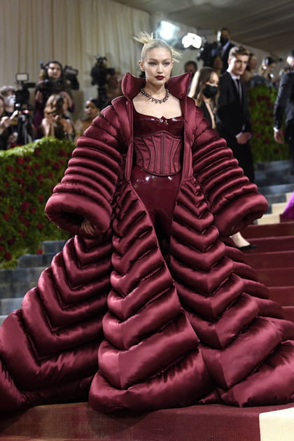 Gigi Hadid en Versace