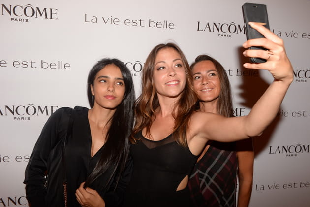 Emmanuelle Boidron, Dounia Coesens et Hafzia Herzi