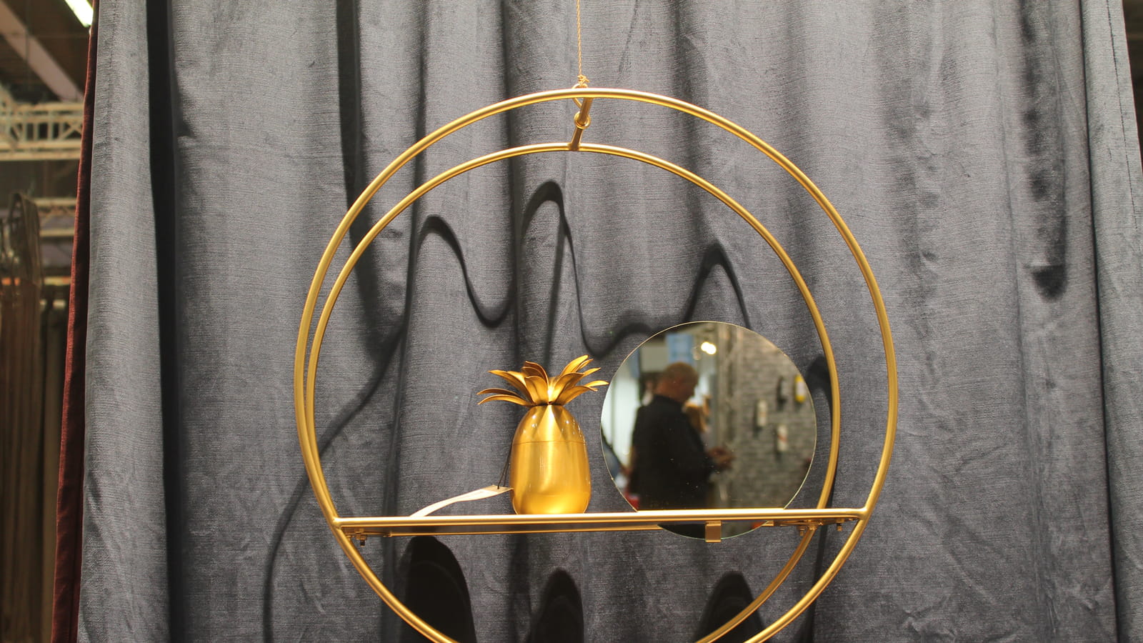 Etagère dorée Au Maison