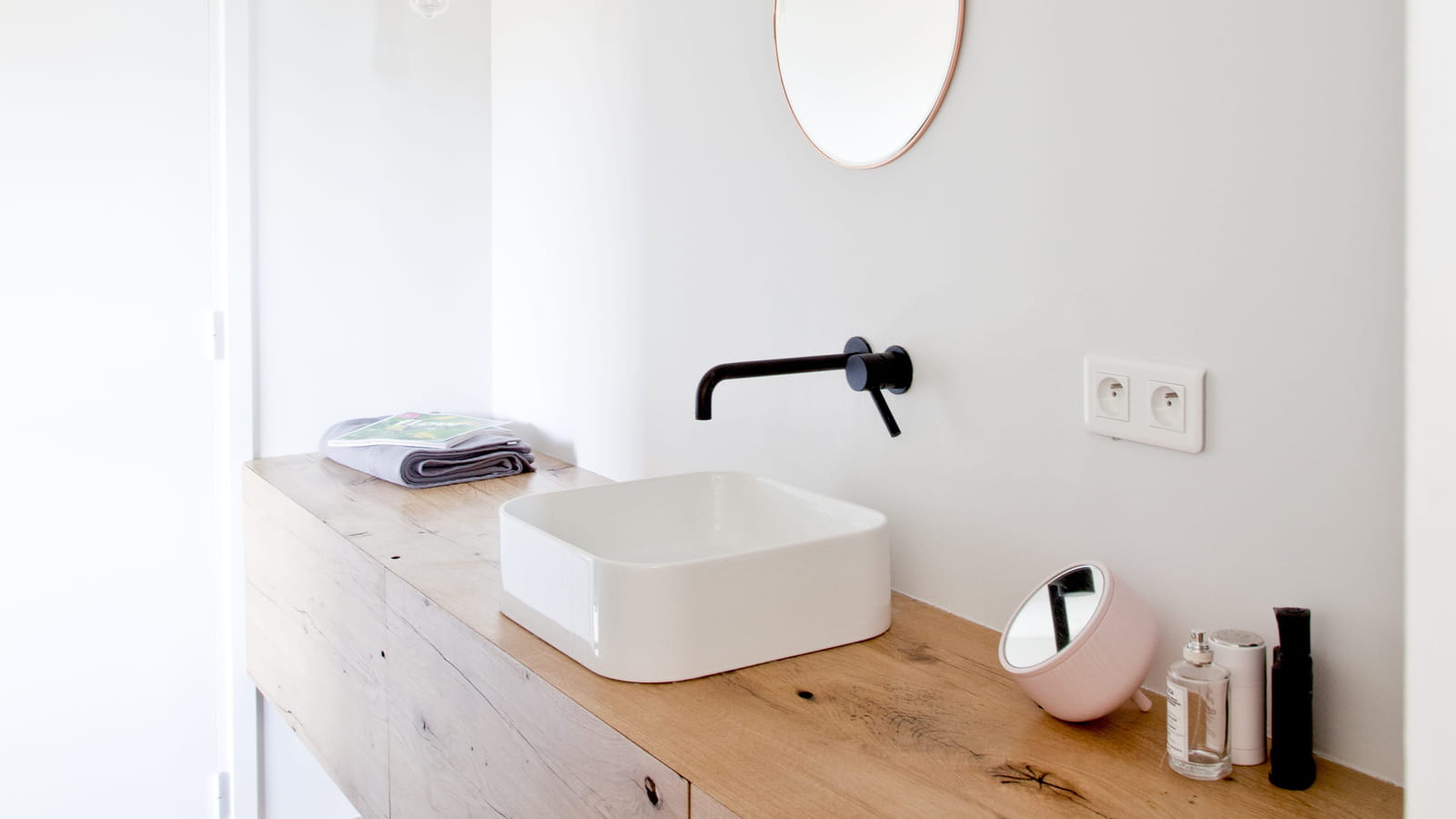 Meuble décoratif bois