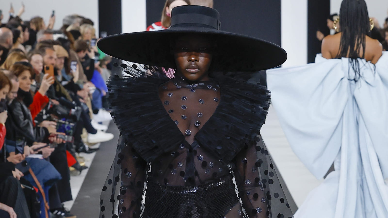 Look 23