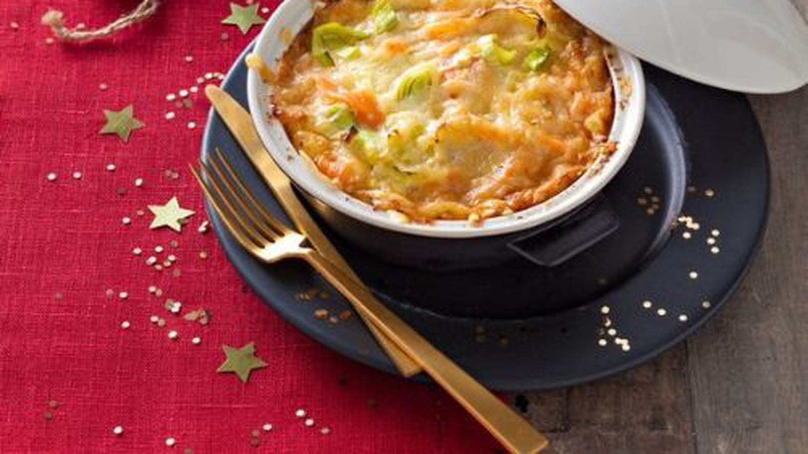 Clafoutis aux poireaux, saumon fumé et au Gruyère AOP suisse