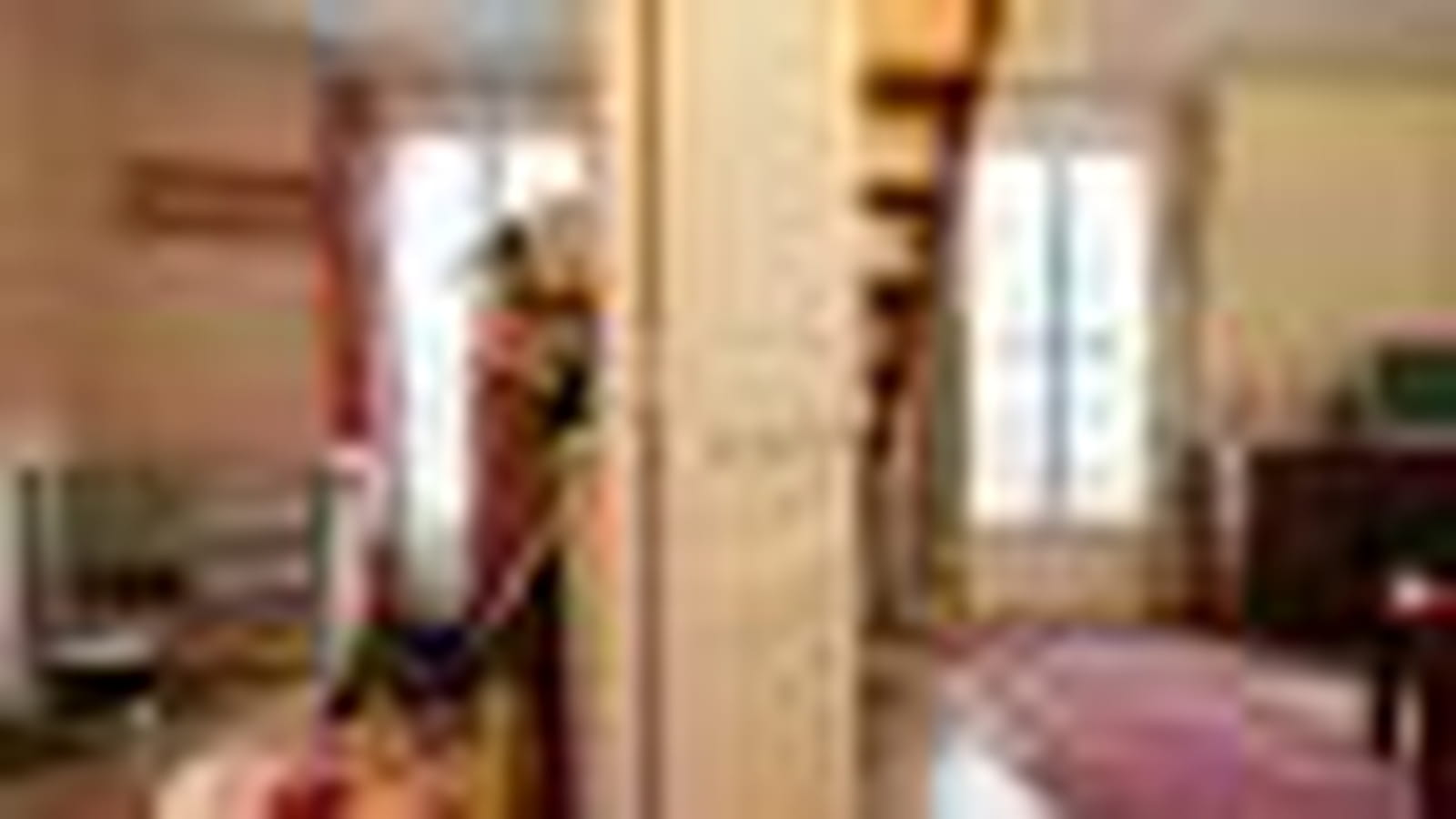La chambre et le salon avant