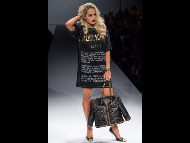 Rita Ora au défilé Moschino