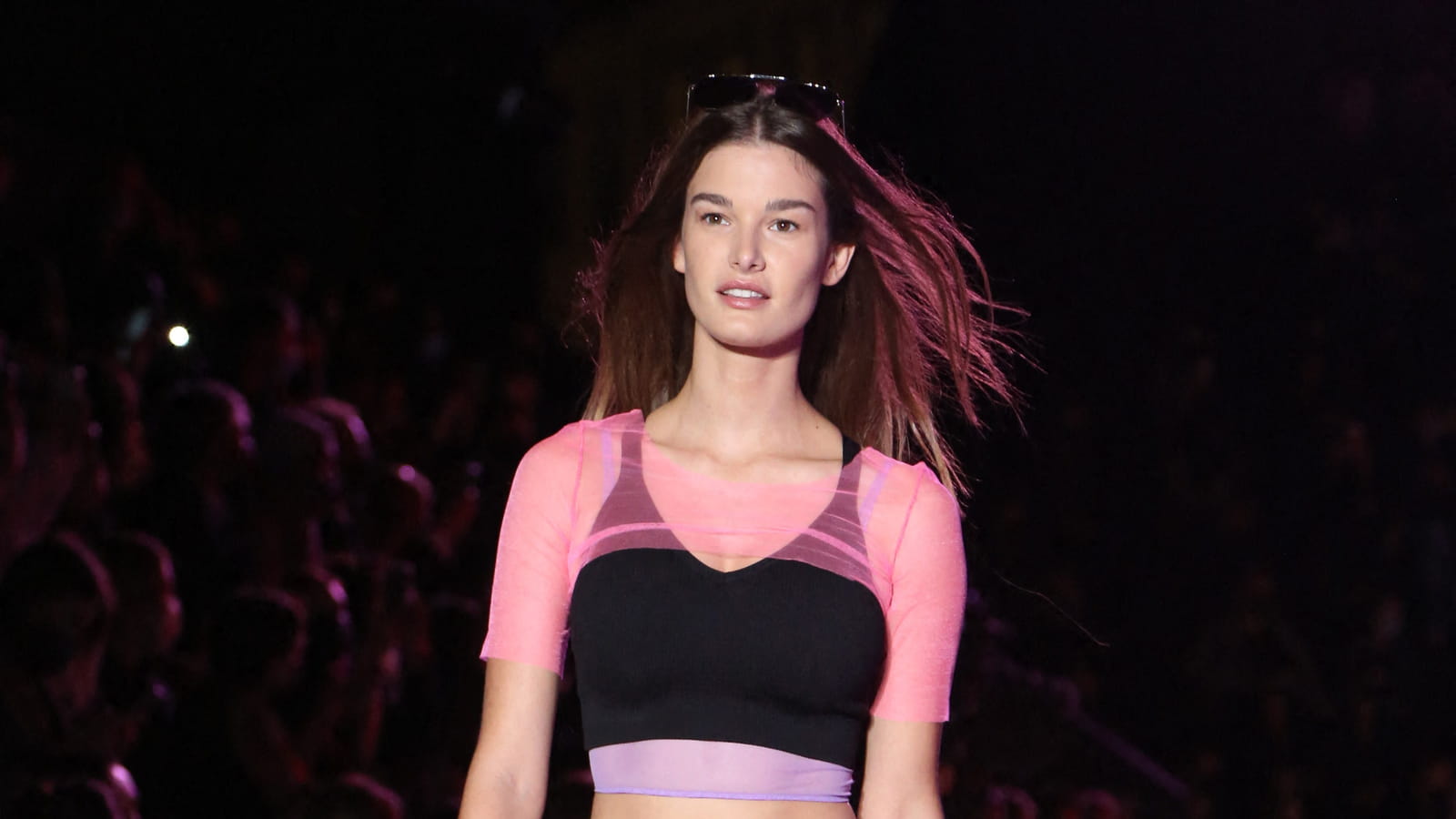 Look 16