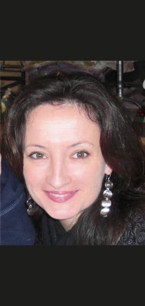 Du prune, du marron ou du taupe pour les yeux d'Evelyne