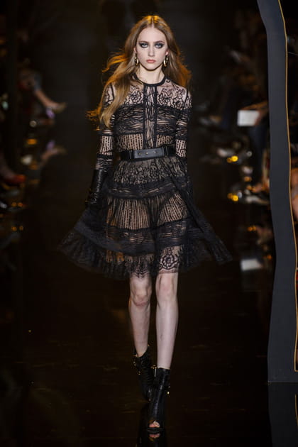 D&eacute;fil&eacute; Elie Saab
