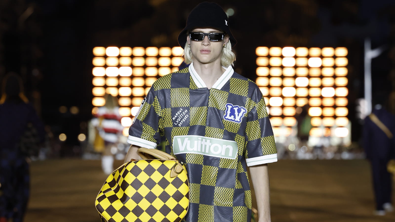 Look 31