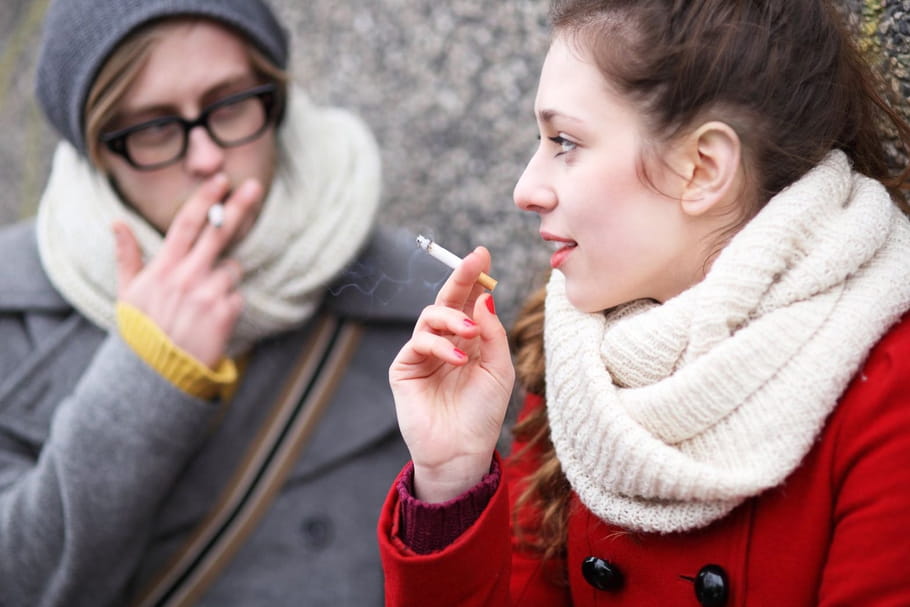 Plus d'un Français sur trois fume