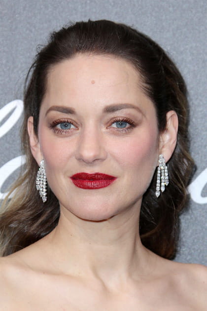 La bouche rouge de Marion Cotillard