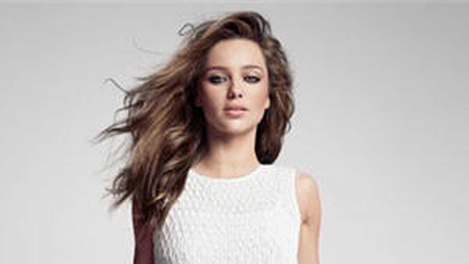Robe blanche babydoll de Mango