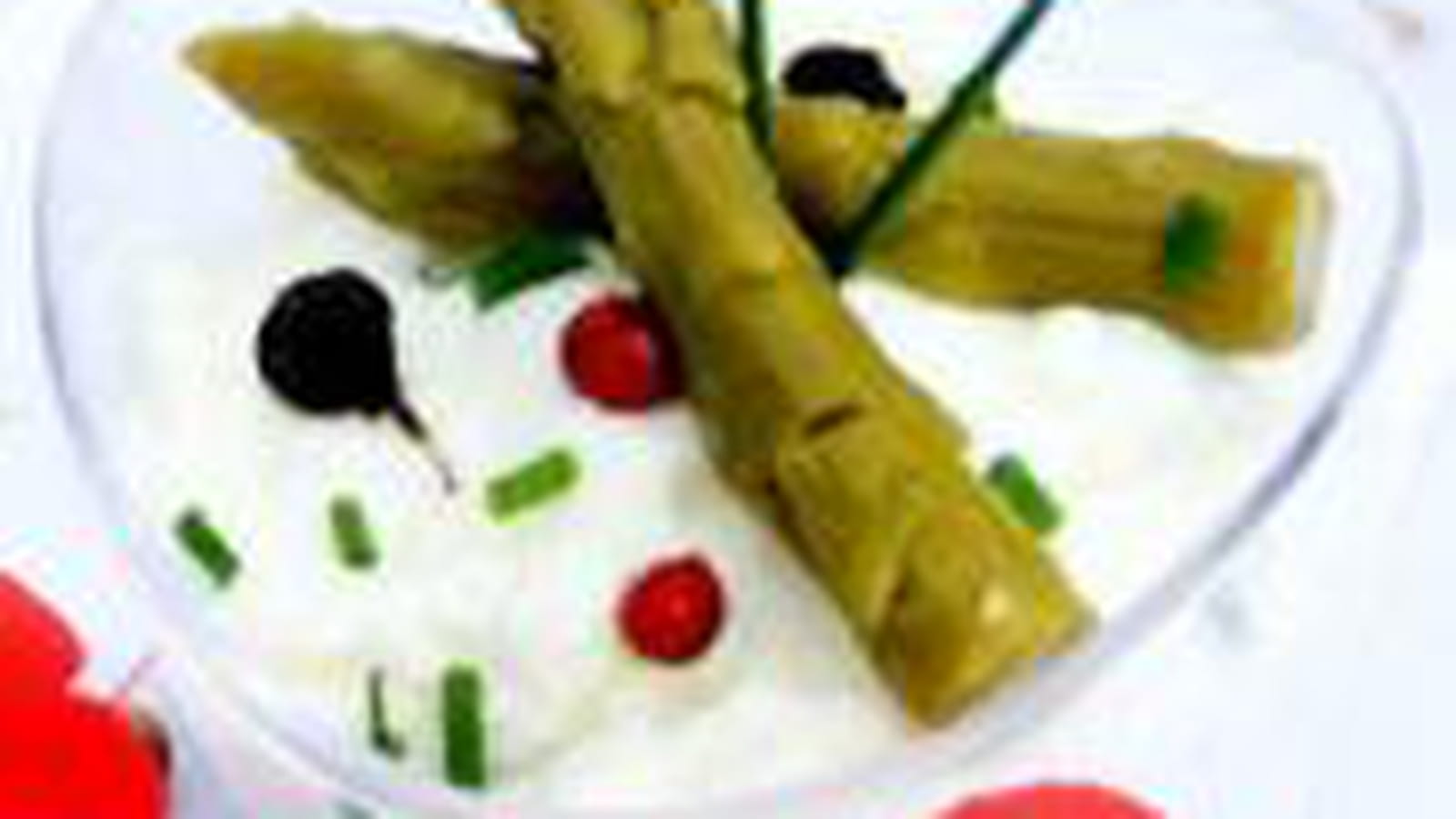 Verrines à la mousse de chèvre, ciboulette et asperges