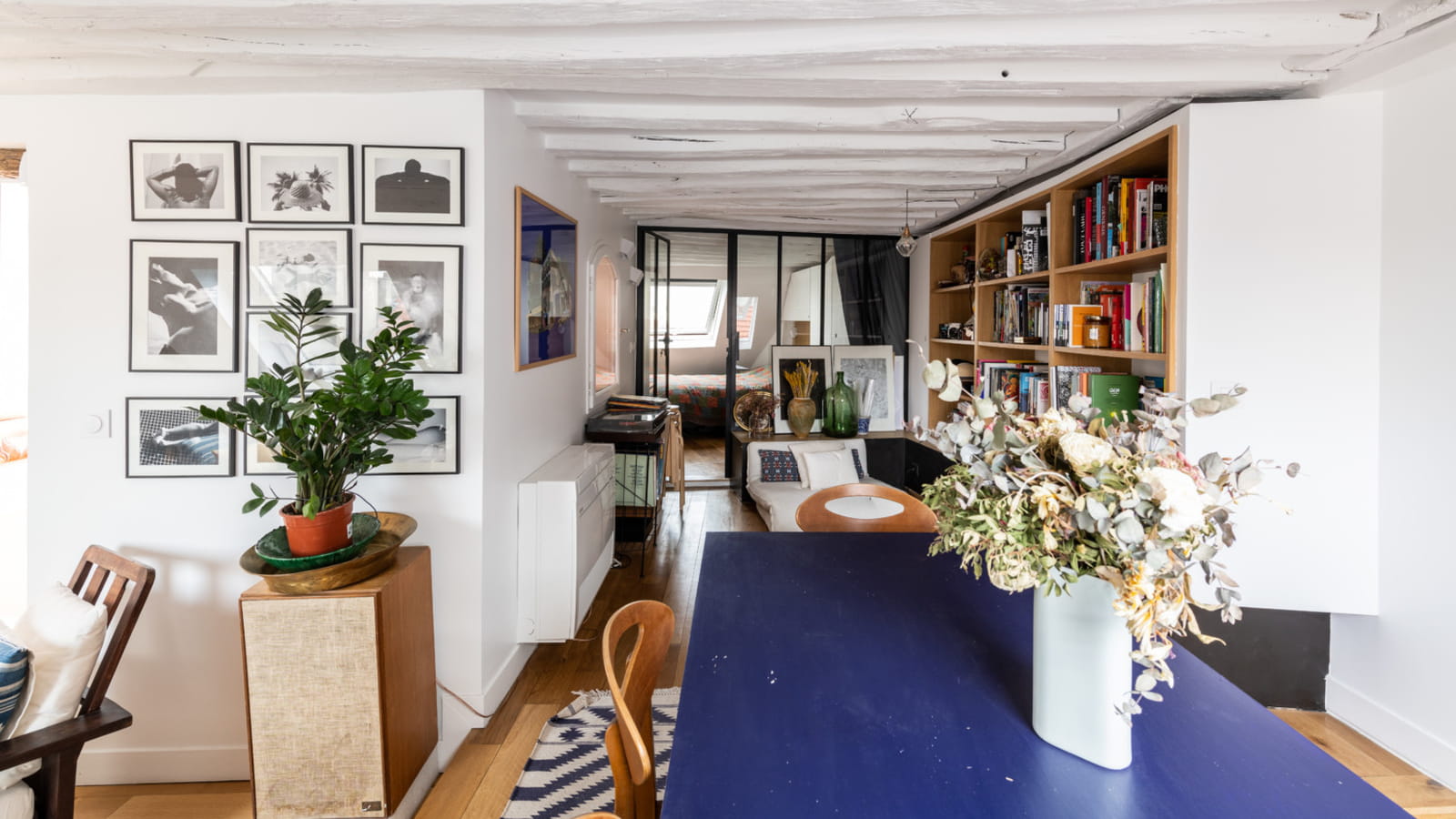 Salle à manger après