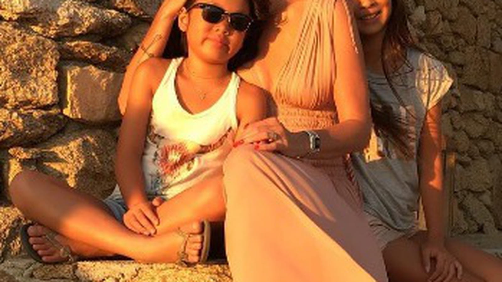 Laeticia Hallyday, avec Jade et Joy 